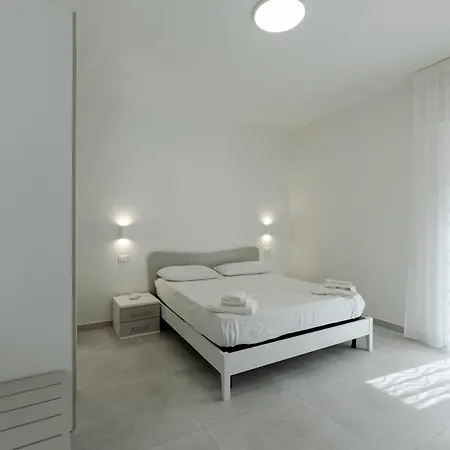 Closea House Renovated With Quality Materials Apartman